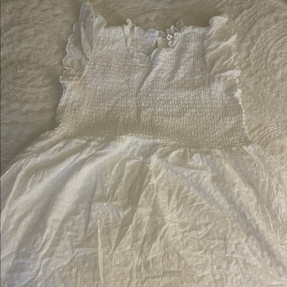 Very Cute White Eyelet Dress with Ruffled Sleeves